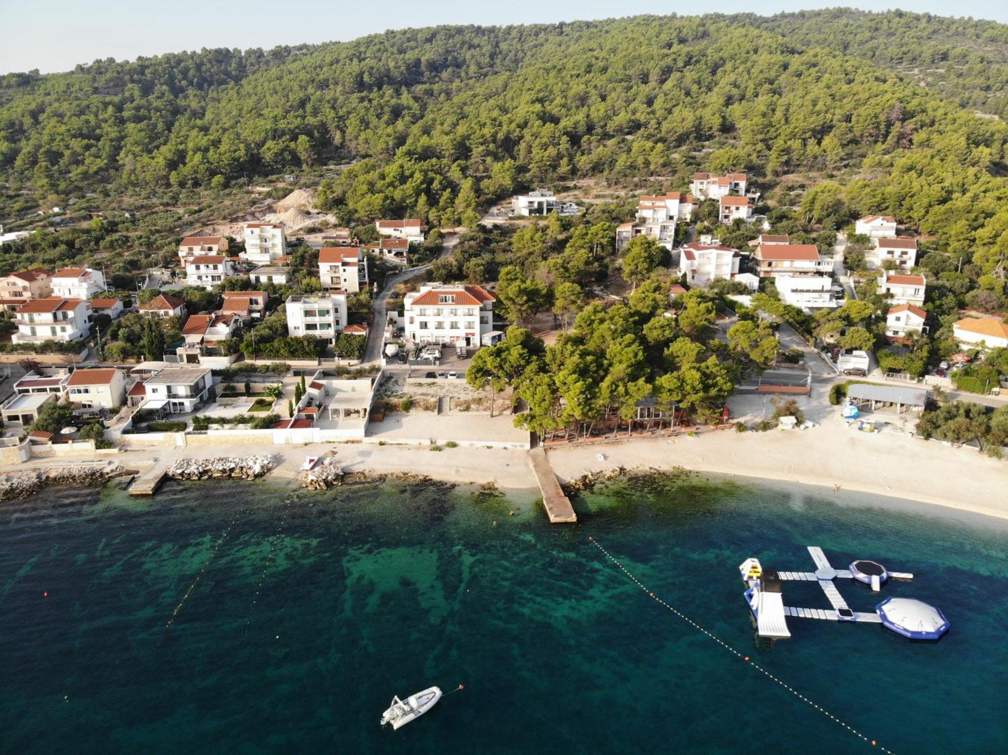 Villa Marija 斯拉汀 外观 照片