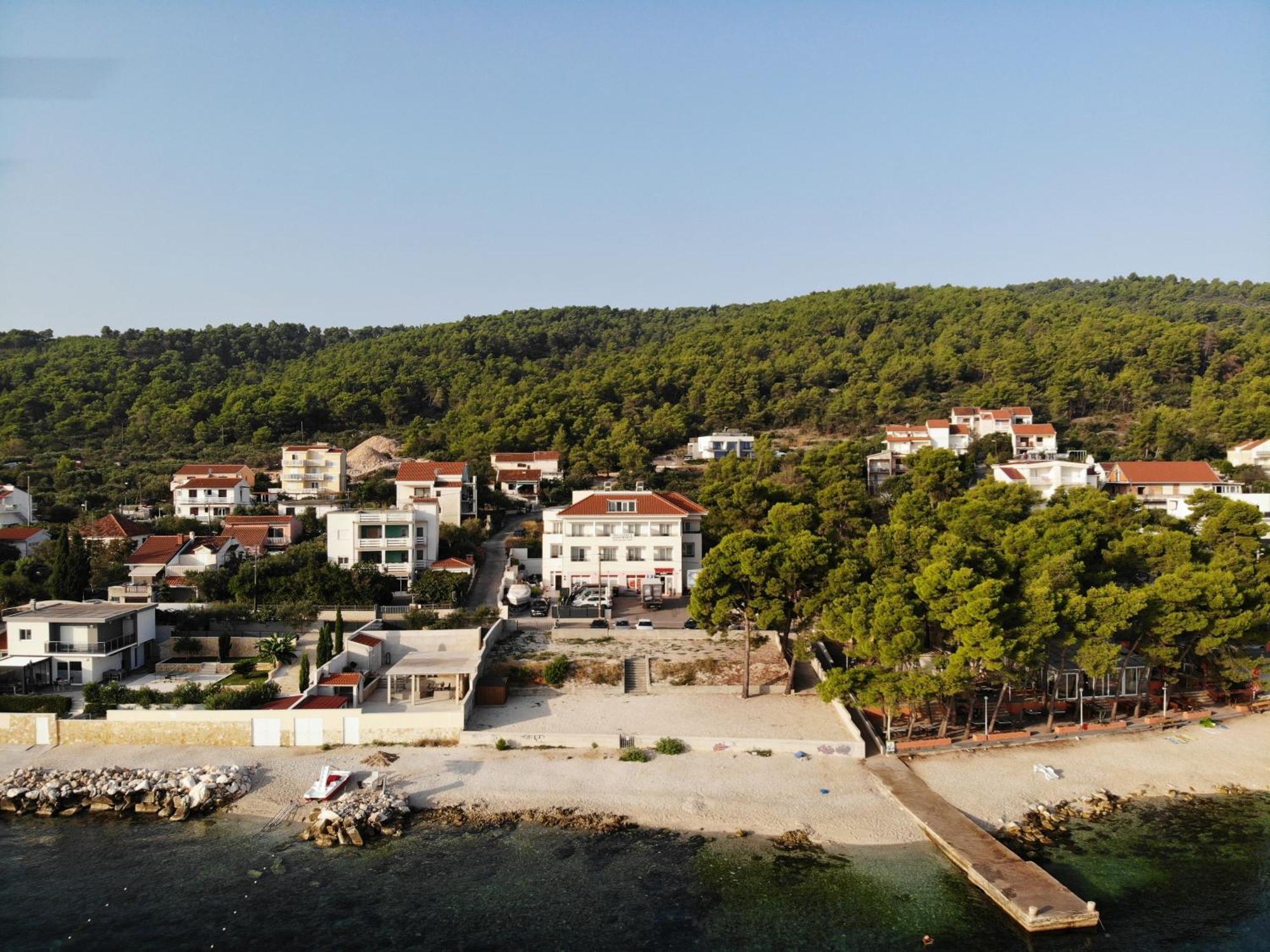 Villa Marija 斯拉汀 外观 照片