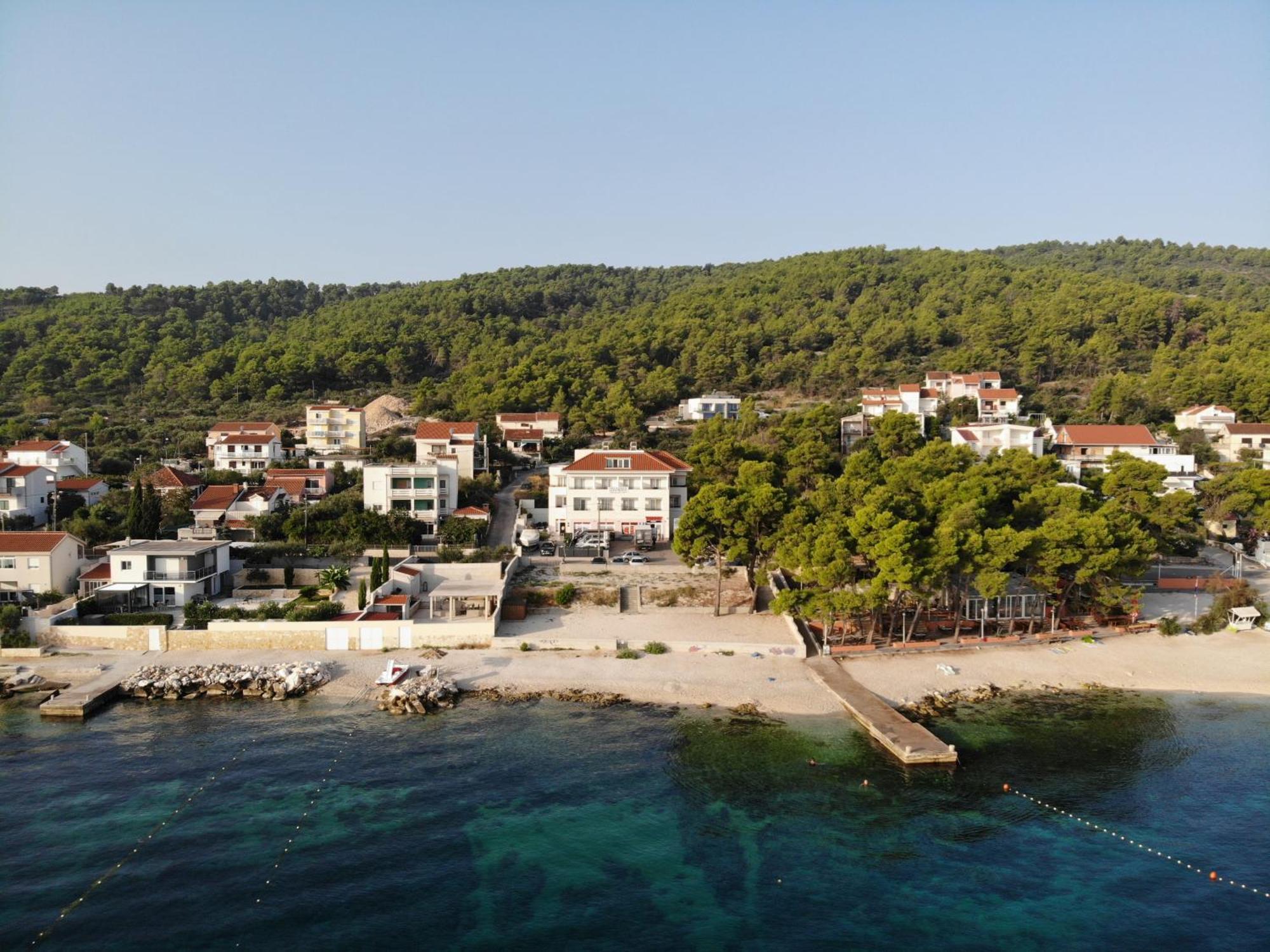 Villa Marija 斯拉汀 外观 照片