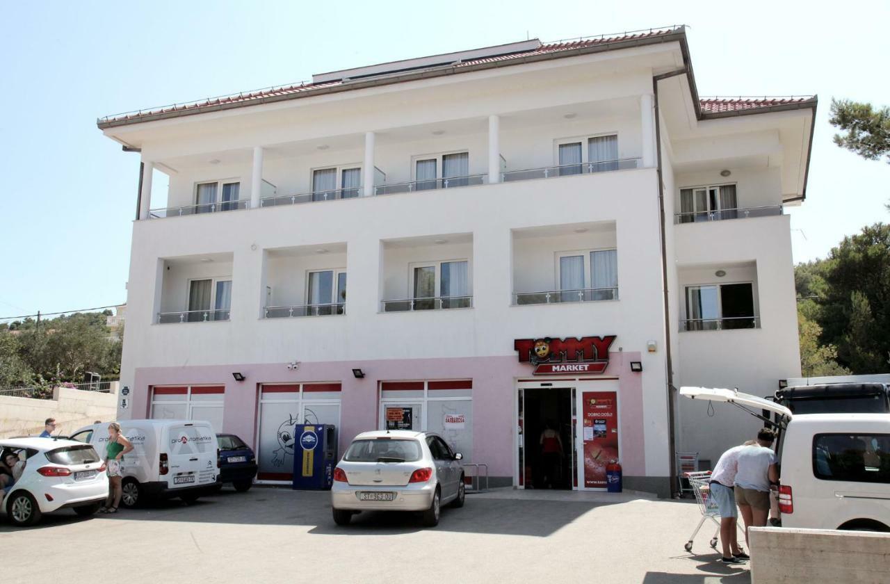 Villa Marija 斯拉汀 外观 照片