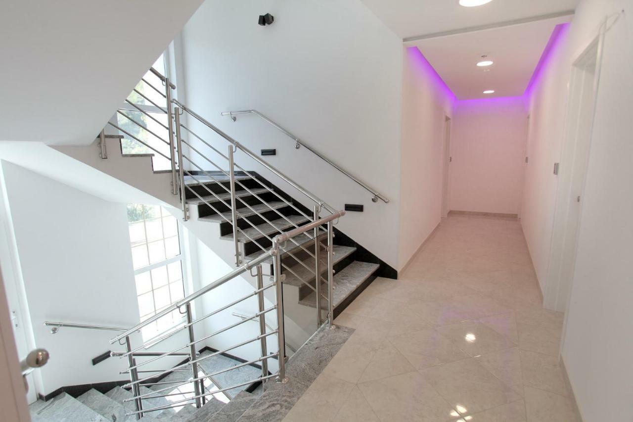 Villa Marija 斯拉汀 外观 照片
